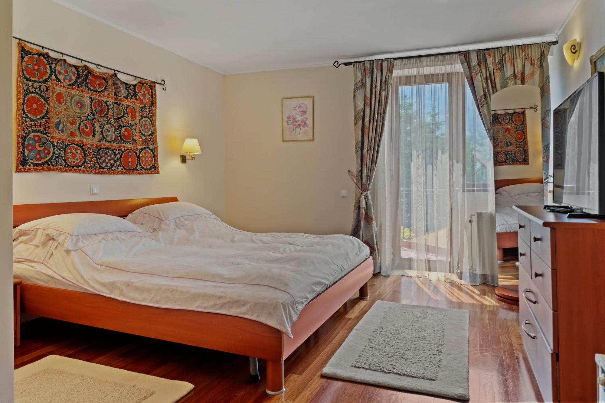 Wine Cellar Villa With Beautiful Garden In Sinaia - Busteni Poiana Tapului Exterior foto