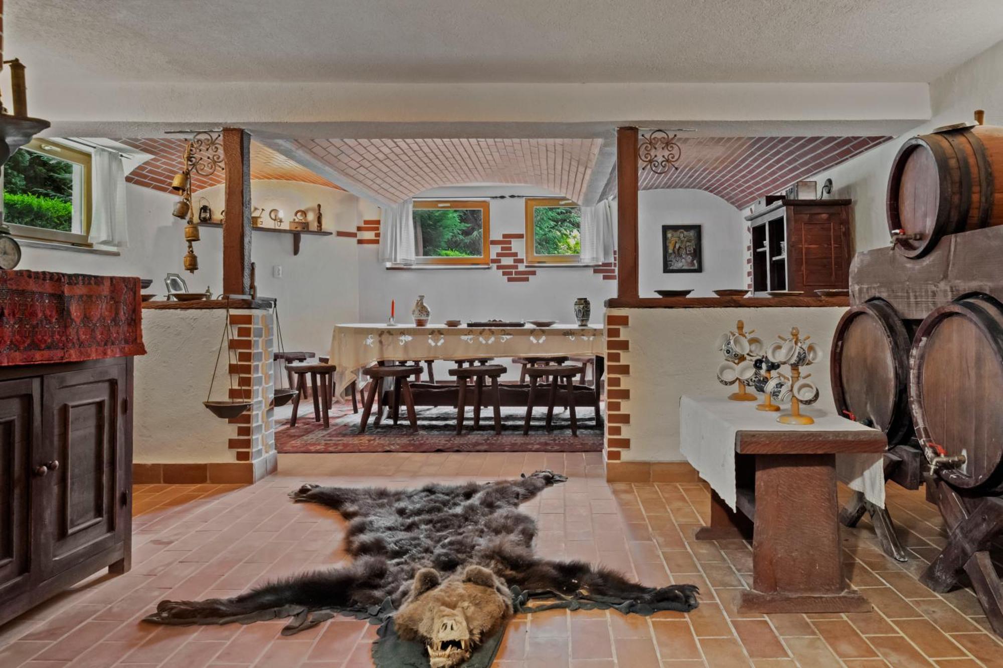 Wine Cellar Villa With Beautiful Garden In Sinaia - Busteni Poiana Tapului Exterior foto